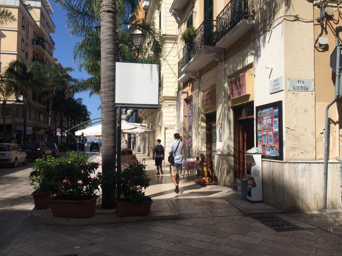 Benvenuti Al Sud Acomodação com café da manhã Brindisi Exterior foto